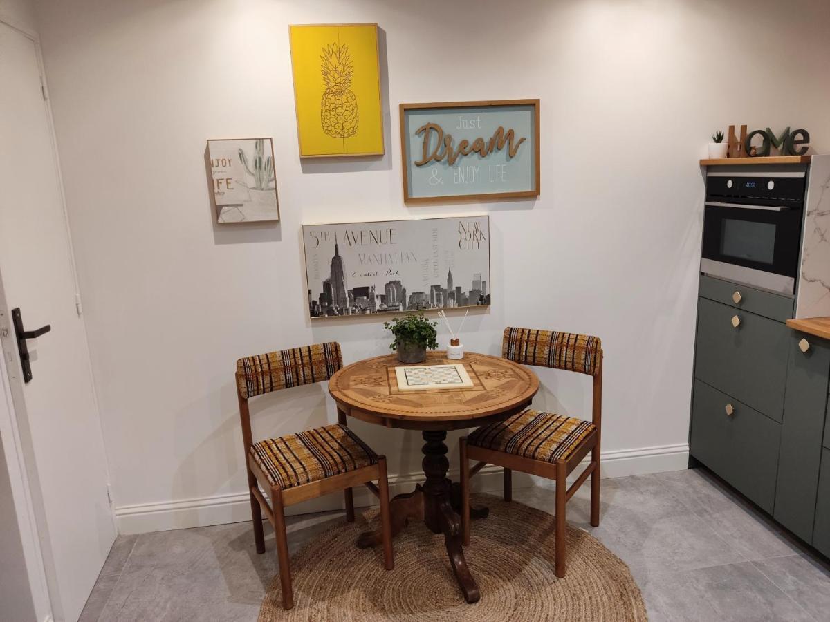 Superbe Appartement Avec Jacuzzi Avec Jardin Prive Lyon Ngoại thất bức ảnh